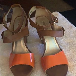 Kenneth Cole Sandals